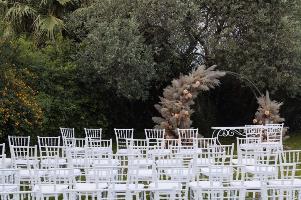 Allestimento matrimonio boho all'aperto